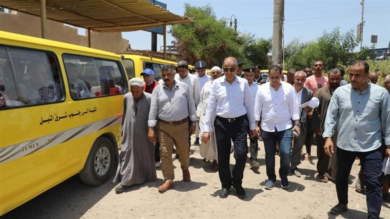 محافظ المنيا يفتح