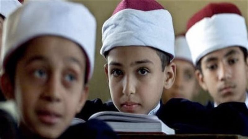 طلاب الصف الأول الابتدائي