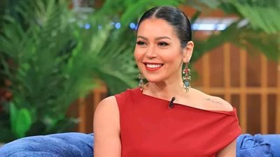 الحجاب والنقاب وخناقات مع المتابعين.. أبرز ازمات لقاء الخميسي علي السوشيال ميديا 