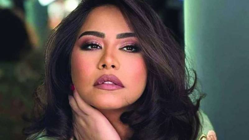 الفنانة شيرين عبد