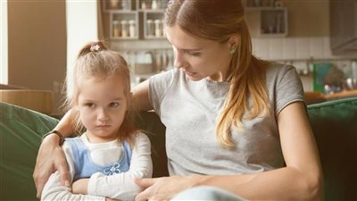 كيفية التعامل مع الطفل العنيد بمهارة وذكاء؟.. بهذه الخطوات 