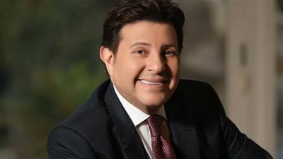 هاني شاكر يشعل السوشيال ميديا بفيديو كليب 