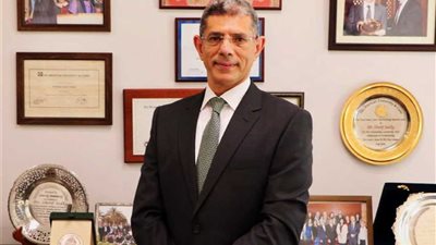 بعد تجديد تعيينه رئيسًا لوكالة الفضاء.. من هو الدكتور شريف صلاح الدين؟