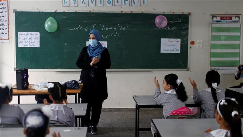 تقديم المعلمين للإعارات