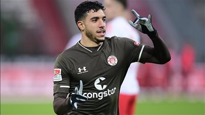 رد حاسم من آينتراخت فرانفكورت على احتراف عمر مرموش