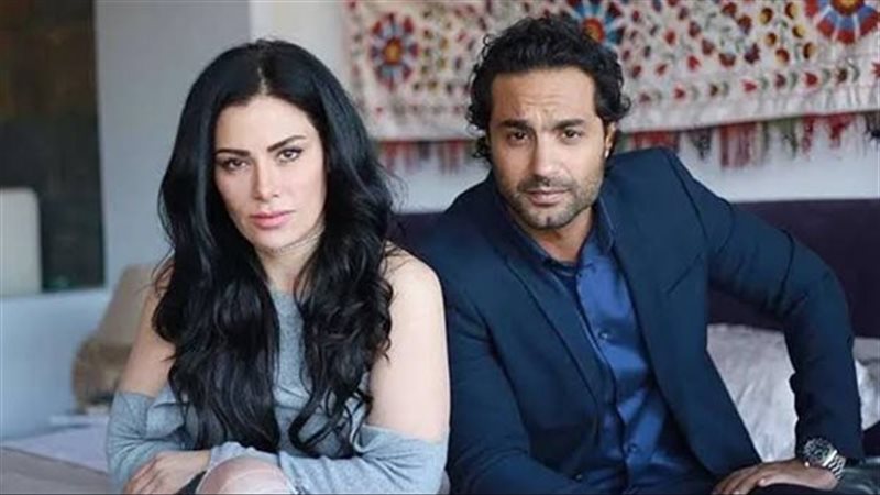 كريم فهمي وصبا مبارك