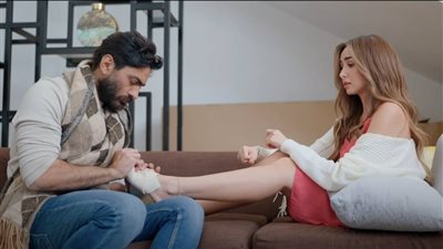 هنا الزاهد ترد علي شائعة ارتباطها بـ تامر حسني بطريقة مختلفة 