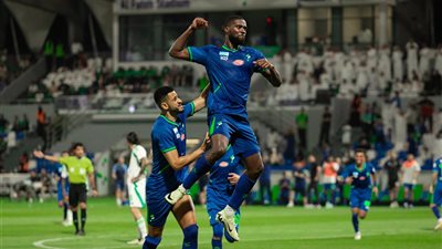 الفتح يحقق أول انتصار على حساب الأهلي في الدوري السعودي 