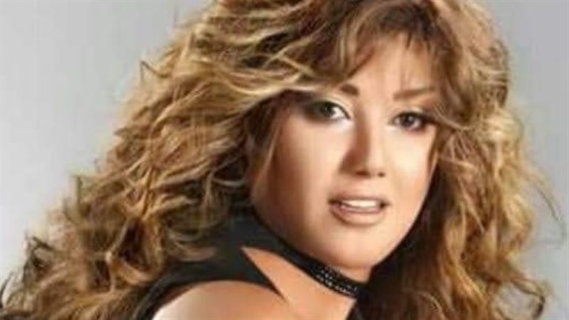 الفنانة شمس