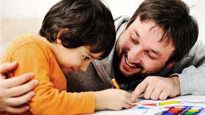 لو غلطت في حقه.. اتبع هذه الطرق عند الاعتذار للأطفال