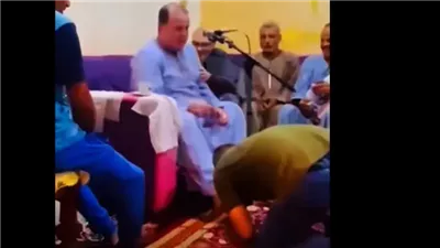 تقبيل قدم الهنداوي وتليفون عنتر.. أشهر أزمات قراء القرآن الكريم المثيرة للجدل