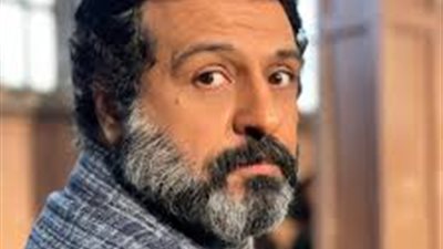 بعد إثارته للجدل ببيع أعماله في الأسواق.. معلومات عن الفنان فريد النقراشي 