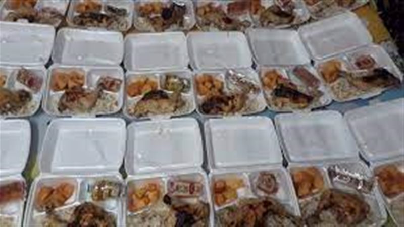 حكم توزيع الطعام