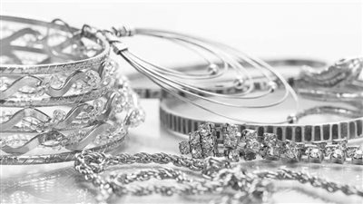 سعر جرام الفضة عيار 925 بالمصنعية اليوم الأثنين 9 سبتمبر 2024 