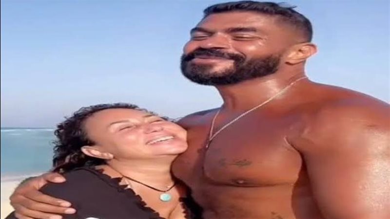 خالد سليم وإنجي علي