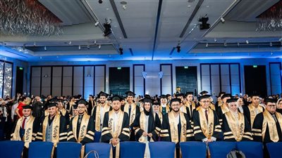 معاهد الوادي تحتفل بتخريج الدفعة رقم 44 (صور)