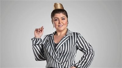 إعلامية تهاجم مها أحمد وتطالب بقطع الإنترنت عنها بسبب تصرفاتها الغريبة 