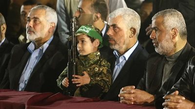 في أول تصريح له كرئيس لحماس.. السنوار يهنئ الرئيس الجزائري بإعادة انتخابه