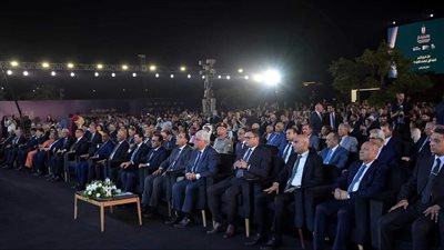 رئيس الوزراء يشهد حفل تخرج الدفعة الأولى من خريجي الجامعات الأهلية 2024