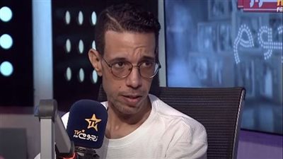 مؤلف عمر أفندي يرد على الجدل حول جملة 