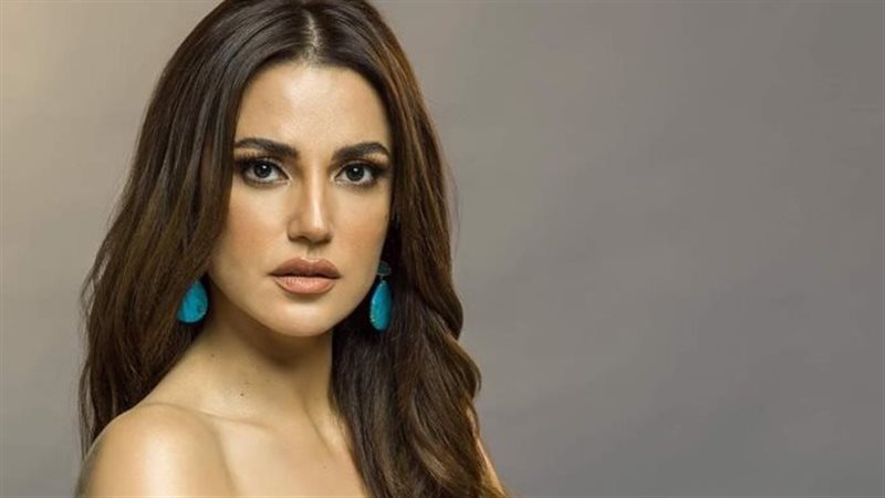 الفنانة درة