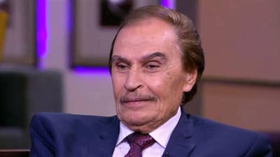 اعتقله عبد الناصر بالخطأ وندم على لقاء مبارك.. أبرز المحطات في حياة عزت العلايلي 