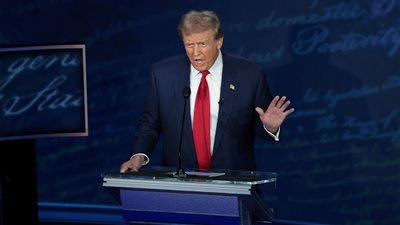 ترامب في المخبأ..تفاصيل إطلاق نار قرب إقامة الرئيس السابق  وأول تعليق من نجله