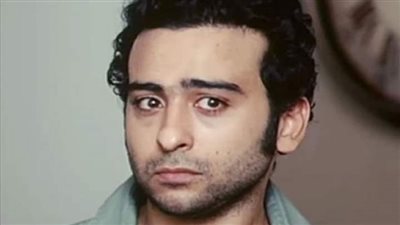 خايف أموت.. أحمد عزمي يستغيث بزملائه في رسالة مؤثرة