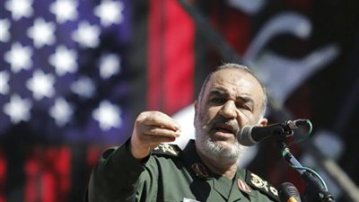 حسين سلامي .. من هو الرجل الذي يهدد إسرائيل بالدمار؟ 