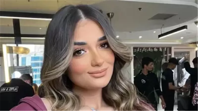 ملك أحمد زاهر