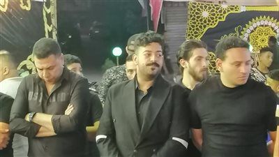  بالصور .. مراسم عزاء ضاضا نجل المطرب الشعبي إسماعيل الليثي  