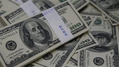 سعر الدولار اليوم تحديث يومي في البنوك.. الأخضر بكام