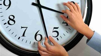  موعد تفعيل التوقيت الشتوي في مصر.. تعرف على خطوات ضبط ساعة هاتفك 