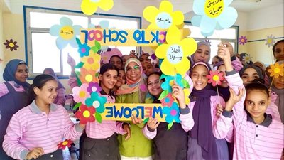 بالتفاصيل.. التعليم تنشر صور انتظام الدراسة وتقليل الكثافات الطلابية في رابع يوم دراسي