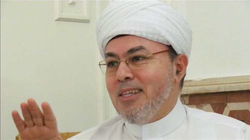 بعد اتهامات بالتحرش..
