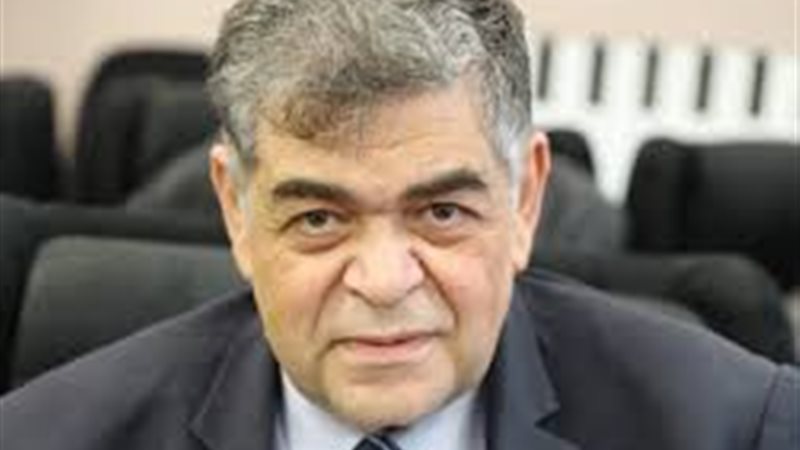 الدكتور أشرف حاتم،