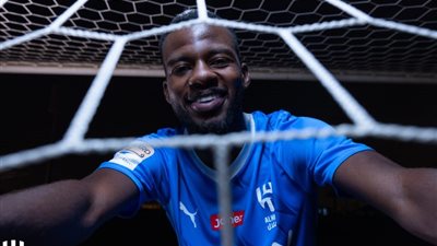 قبل مباراة الشرطة العراقي.. الكشف عن تفاصيل إصابة تمبكتي والبليهي مع الهلال السعودي