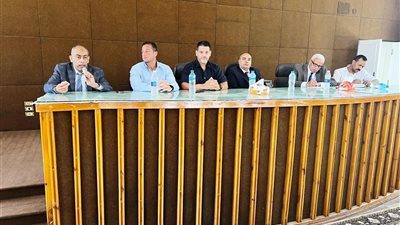 محافظ سوهاج يتابع جهود المبادرة الرئاسية 