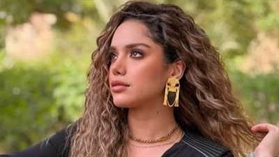 أبرزهم رنا رئيس وأحمد حلمي.. نجوم جسدوا 3 شخصيات في عمل واحد 