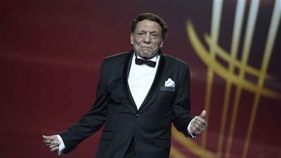 الزعيم  وقع في الفخ..  تفاصيل عملية النصب على عادل إمام