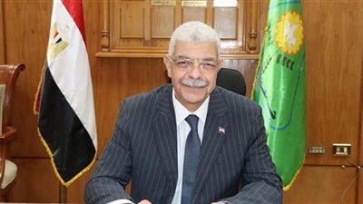 رئيس جامعة المنوفية يشهد توقيع بروتوكول تعاون بين كلية الطب ومعهد الأورام