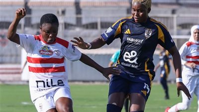 الأهلي يتقدم علي الزمالك بهدف في الشوط الأول لقمة الكرة النسائية