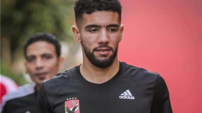 الأهلي يقرر عرض القندوسي للبيع.. وإعادة تشكيل إدارة التعاقدات