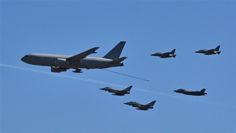 سرب مقاتلات f-35