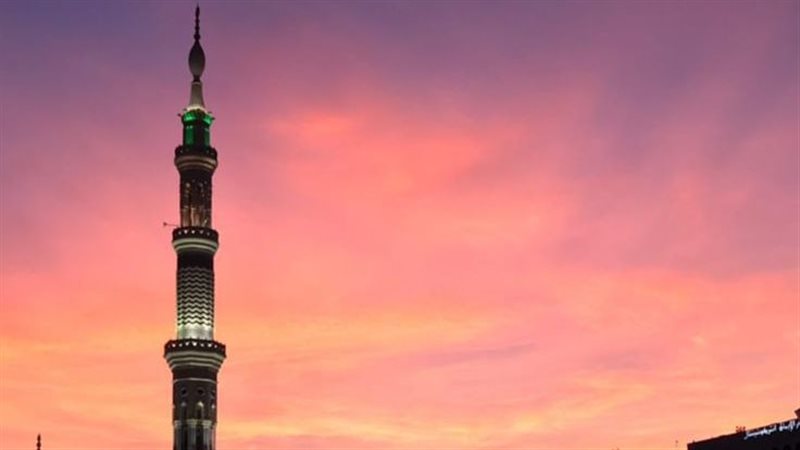 موعد آذان صلاة العشاء