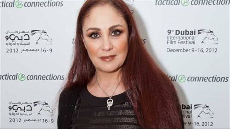 الفنانة شيرين