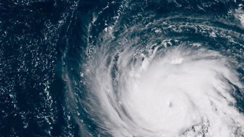 عاصفة نادين وإعصار