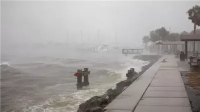 هل يهدد إعصار ميلتون مصر؟.. الأرصاد ترد بمفاجأة 