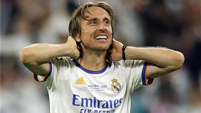 مودريتش يوضح موقفه عن إمكانية تجديد عقده مع ريال مدريد