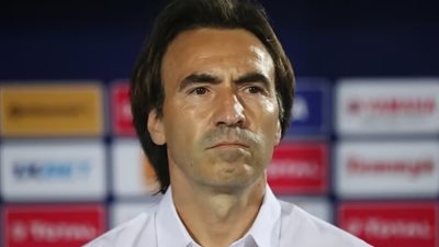 قبل مواجهة الأهلي في دوري الأبطال.. شباب بلوزداد يفسخ التعاقد مع مدربه الفرنسي